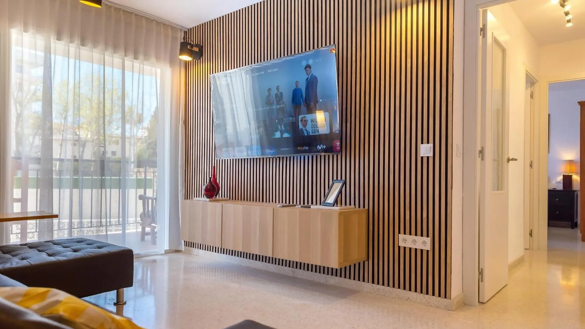 Torremolinos Yellow Fabuloso Andra Apartment