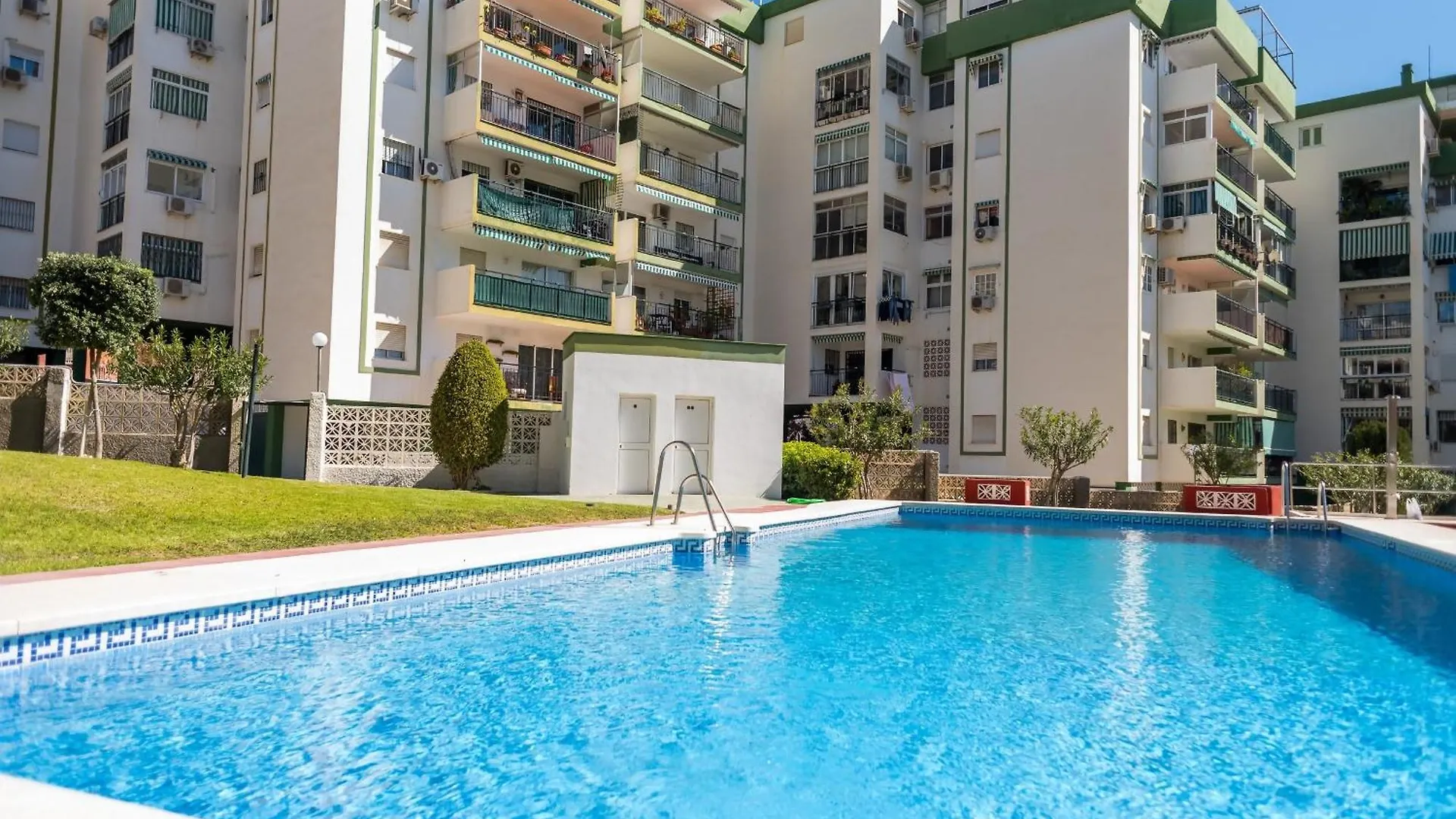 Torremolinos Yellow Fabuloso Andra